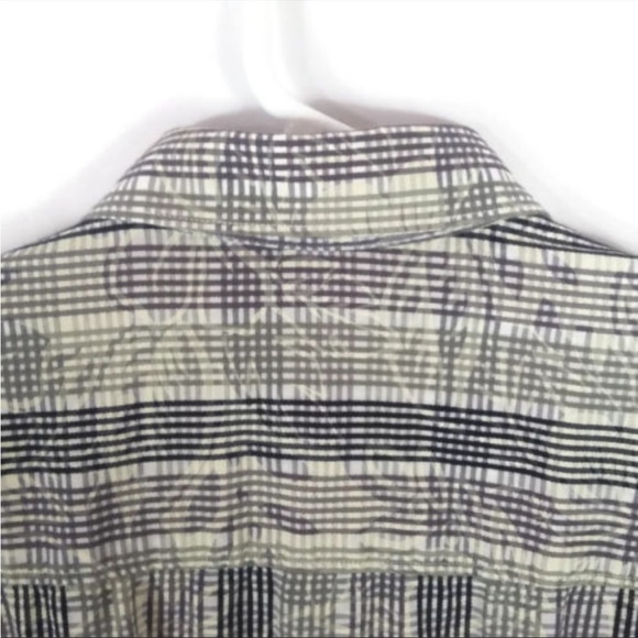 Tommy Bahama Long Sleeve Tropical Shirt Button Up Large Business Casual Beach - Picture 3 of 8